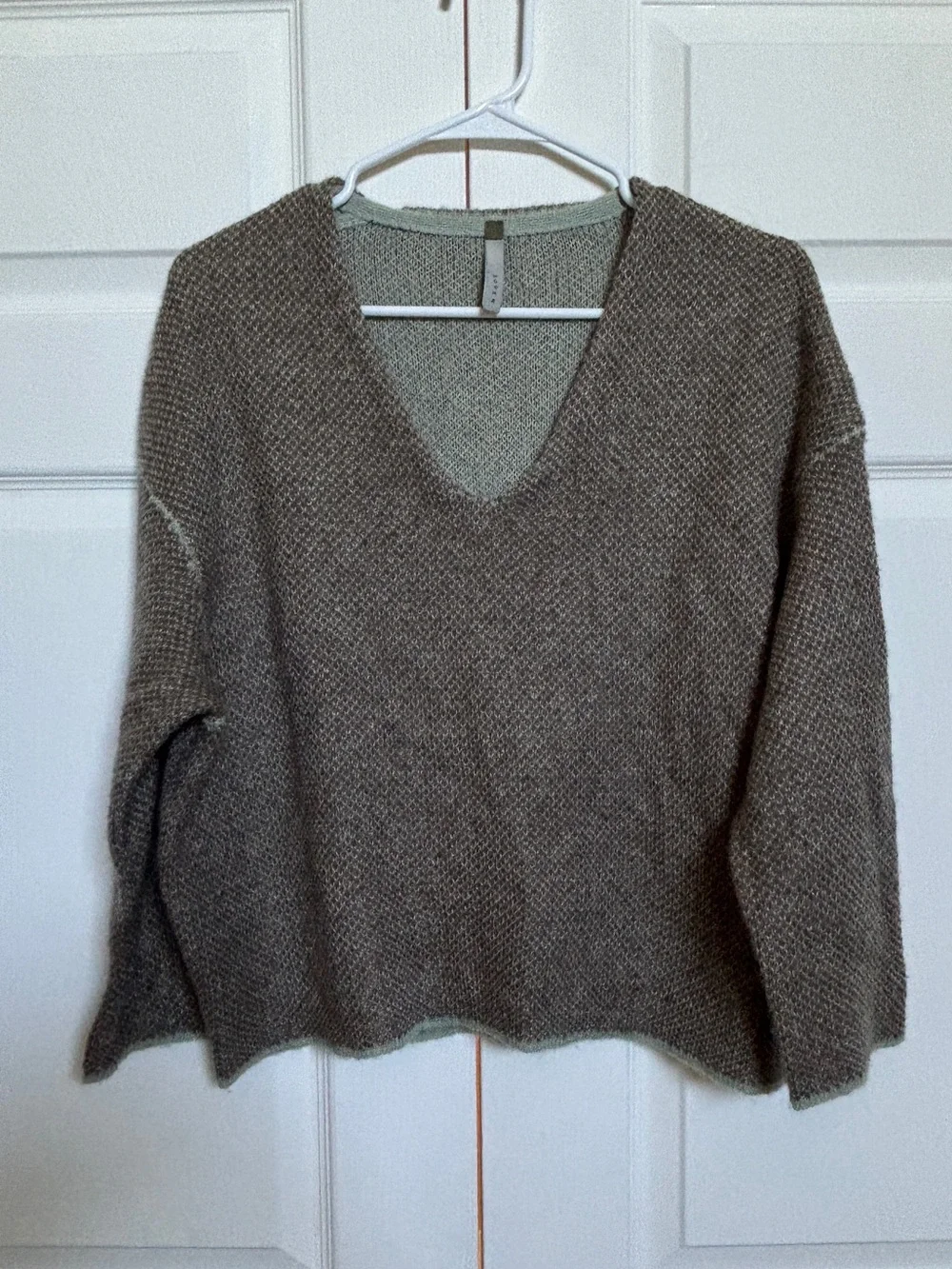 SOYER Women’s Mohair Blend V-Neck Oversized Knit Sweater Taupe 24x23